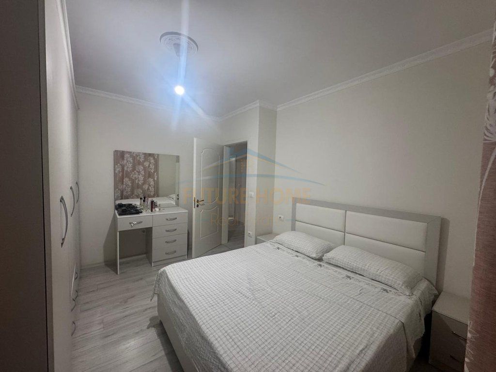 Qera, Apartament 3+1+2, Fresk, Tiranë