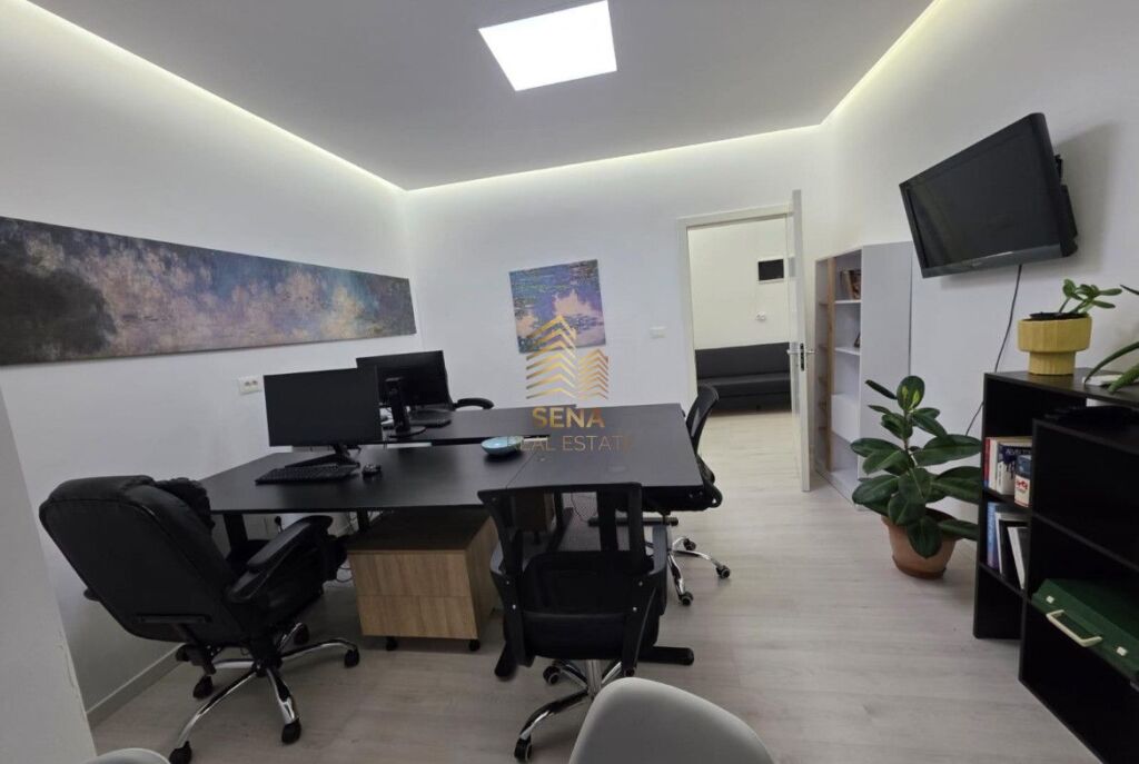 Rent, Business Premises,1+1, Ballet School, 50,000 Leke