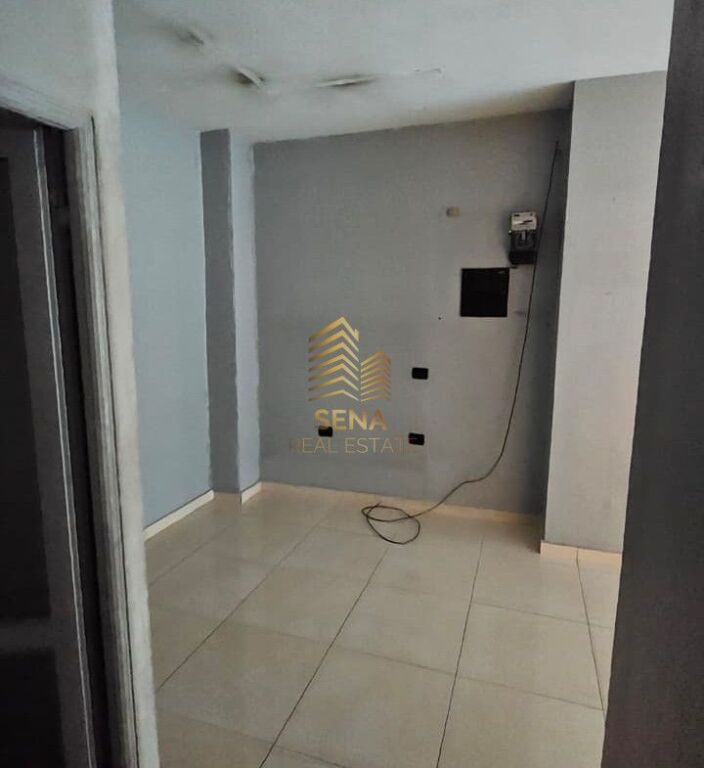 Qira, Ambient biznesi, Rruga Bardhyl, 80.000 Lek