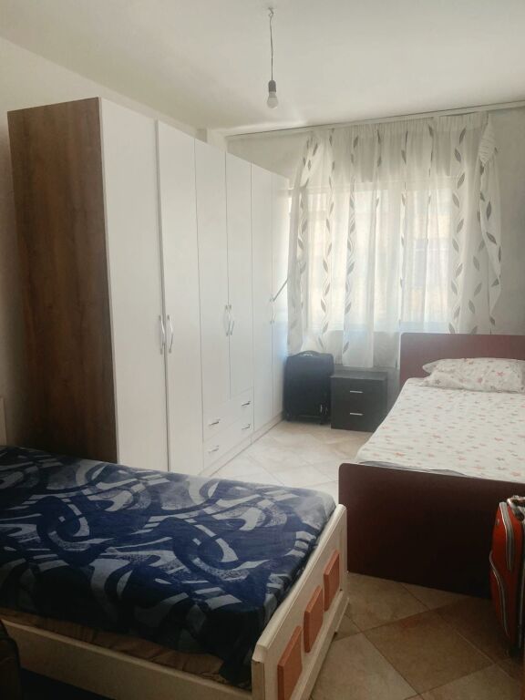 2+1, at 2 Palmat Astir, 420 thousand lek