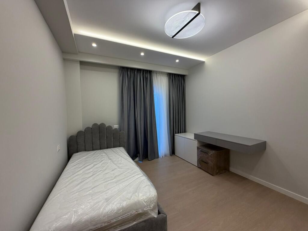 Apartament 2+1+Parking per qira tek Rruga Jordan Misja.