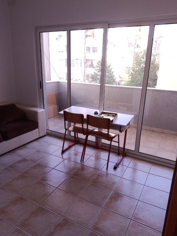 Duplex apartment for rent  Paris Commune  On Kika 1 street