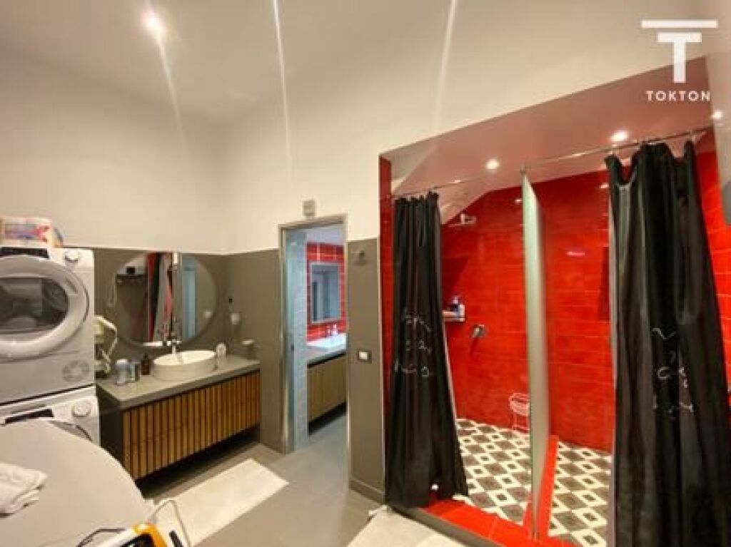 SHITET, APARTAMENT LUX + PISHINË, KOPSHTI BOTANIK, TIRANË