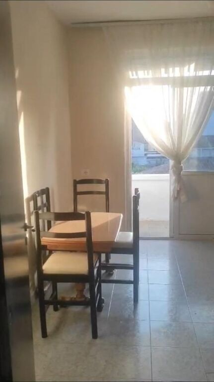 Affitto | Apartament 1 + 1 | Xhamlliku | 350 €/mese