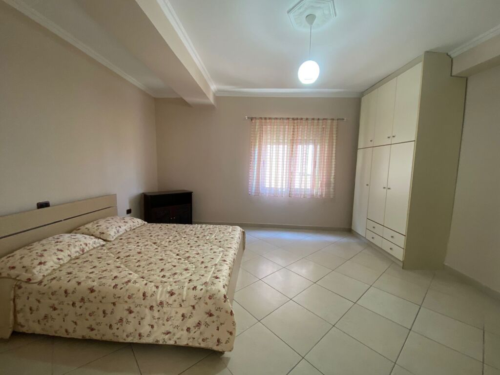 AFFITTO APPARTAMENTO 2+1+2  MARKATA DURRES 400 EURO/MESI
