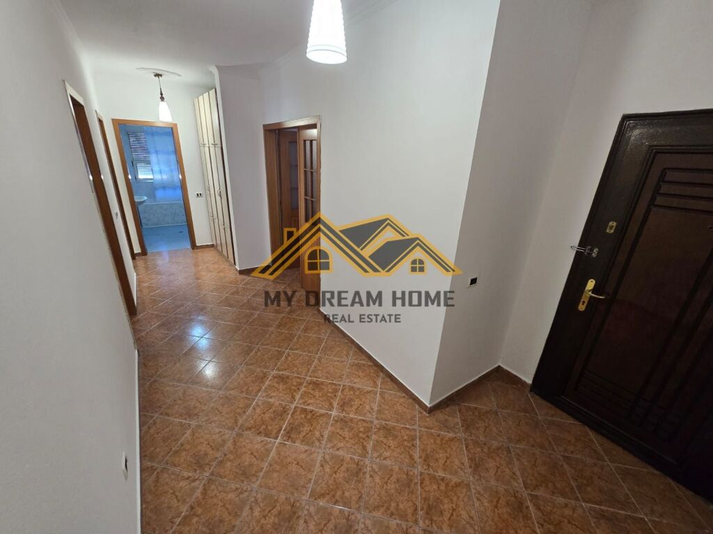 Appartamento 2+1 in Affitto nel Centro di Durazzo !