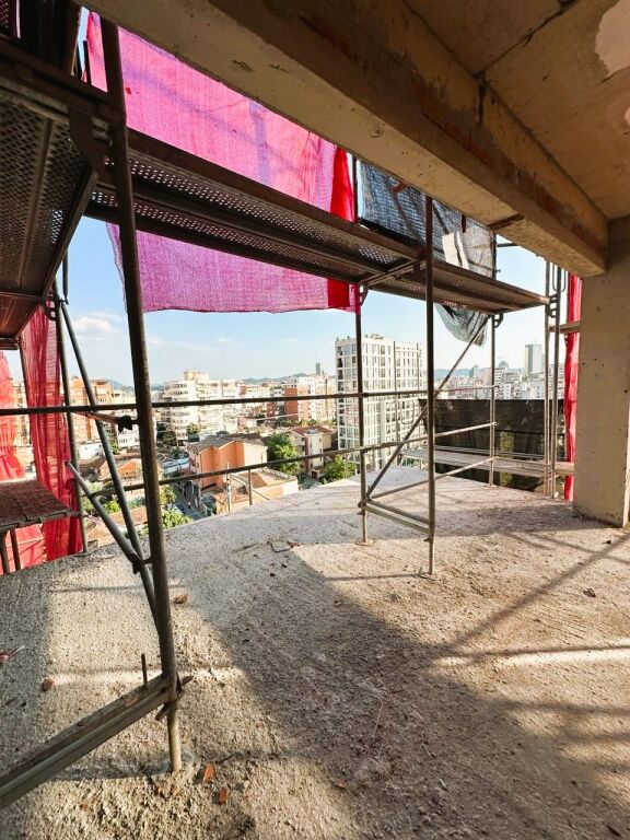 ✨Shitet apartament 1+1 ne shitje te Shkolla e Kuqe✨