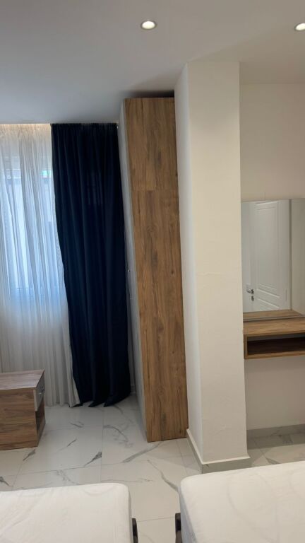 Qera | Garsoniere | Qender – Rruga e Barrikadave | 450 €/muaj