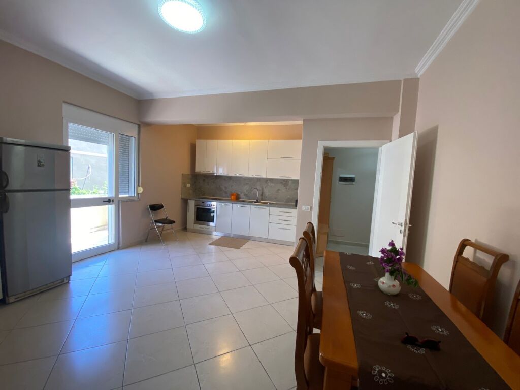 AFFITTO APPARTAMENTO 2+1+2  MARKATA DURRES 400 EURO/MESI
