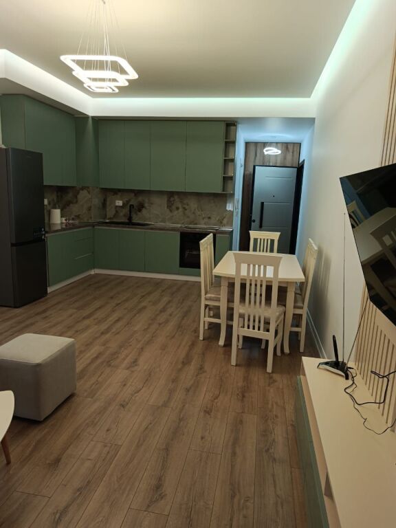Jepet me qera apartament 2+1 e pabanuar më parë, në Sauk