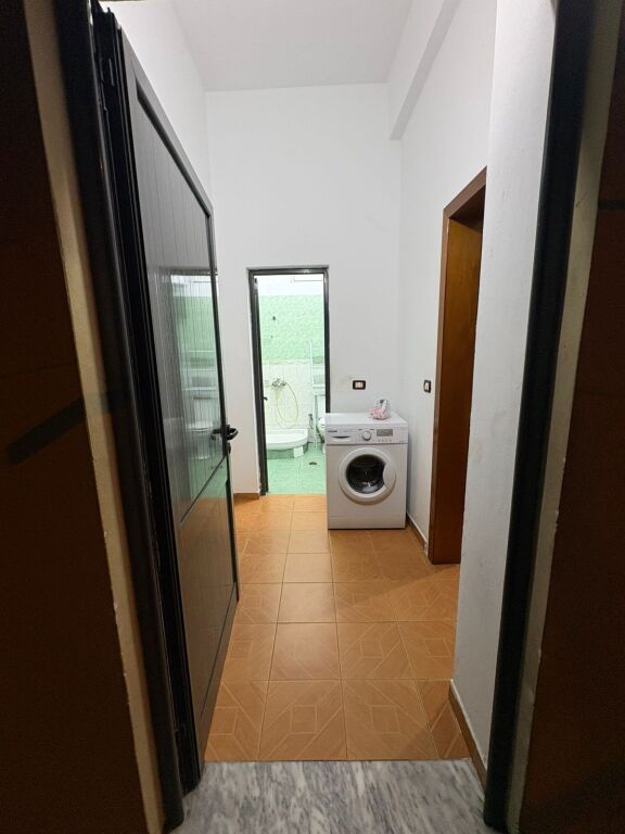 For rent entrance 1+1 at Jordan Misja