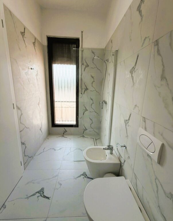 🌇Ofrohet apartament 2+1 me qira te Kompleksi Delijorgji🔥