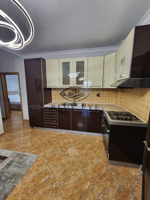 Apartament 2+1 në shitje, Durrës!