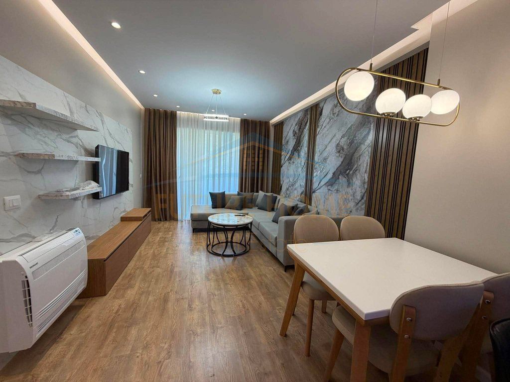 Rent, Apartment 1+1, Complex E88, Laprakë. UNA70786