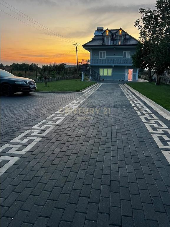 Vile me Qira, Elegancë dhe Investim Cilësor