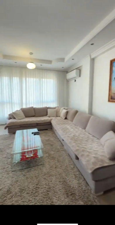 Shitet apartament 2+1+2 prane Toptanit!