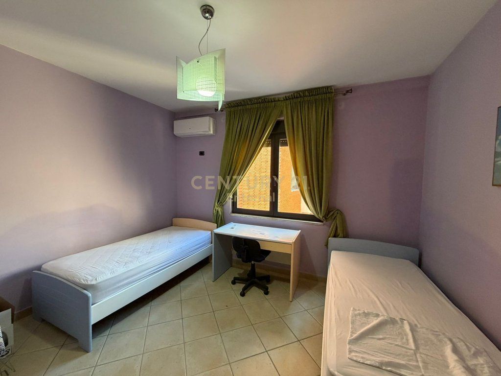Appartamento 2+1+2 in Affitto in Via Barrikadave, vicino alla Procura!