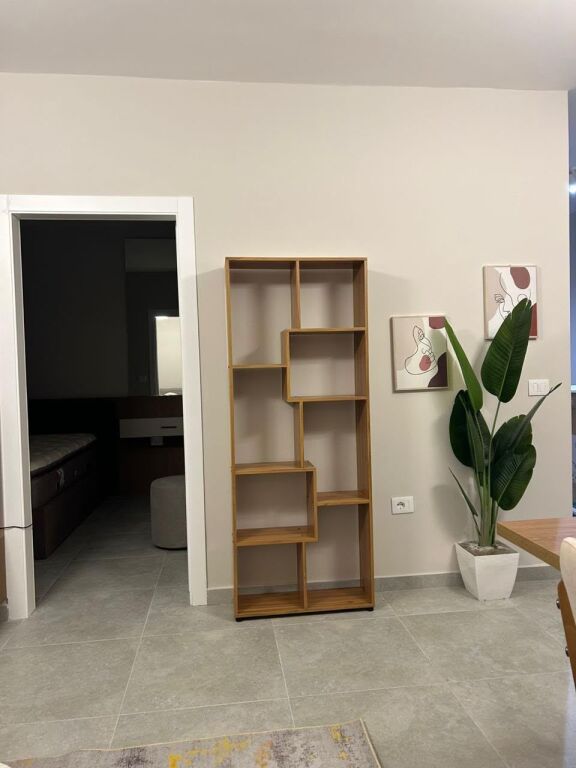 For rent Apartment 1+1+parking space, near American Hospital 3 Golden Park Complex 500 thousand old lek