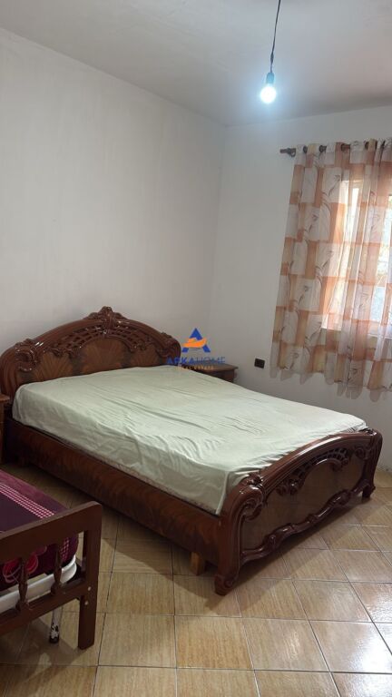 PRIVATE HOUSE FOR RENT 1+1+VERANDA "5 MAY" 30,000 LEKE