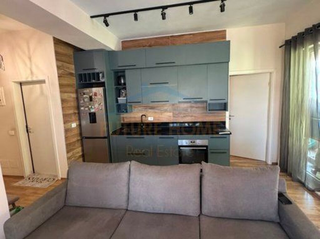 For sale, Apartment 3+1+2, Mangalem Complex, Ali Demi, Tirana