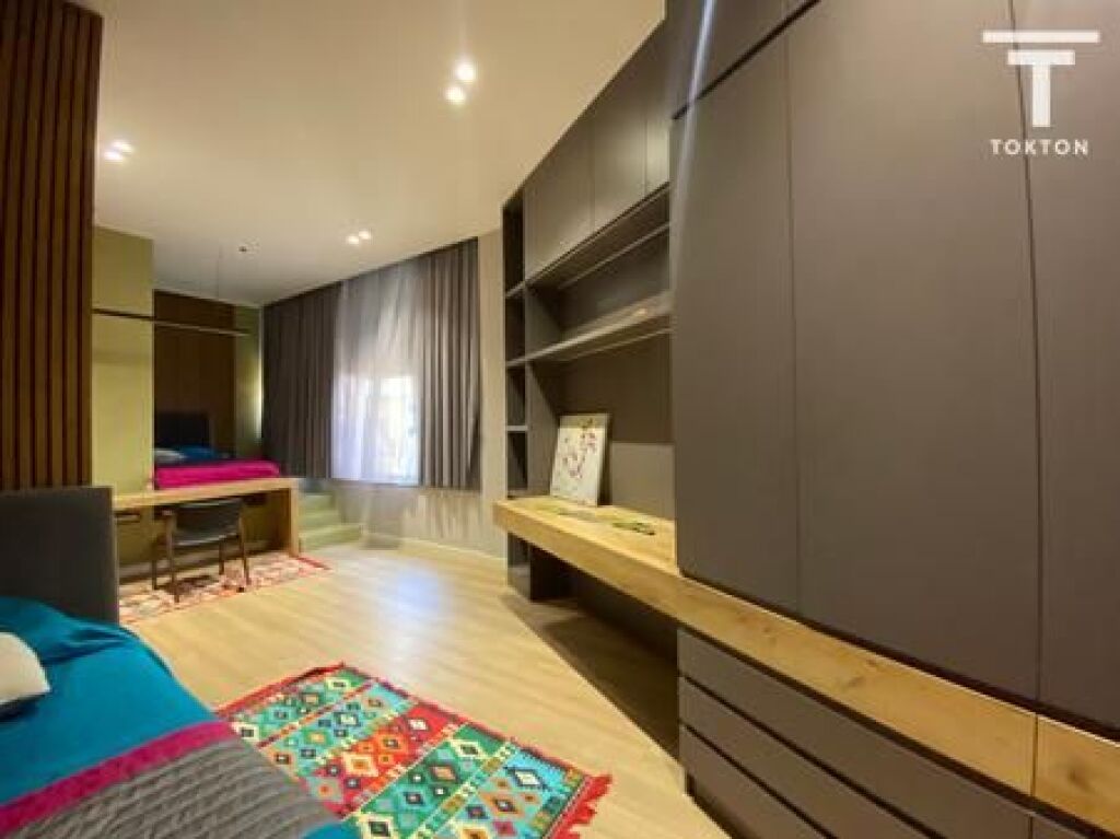 SHITET, APARTAMENT LUX + PISHINË, KOPSHTI BOTANIK, TIRANË