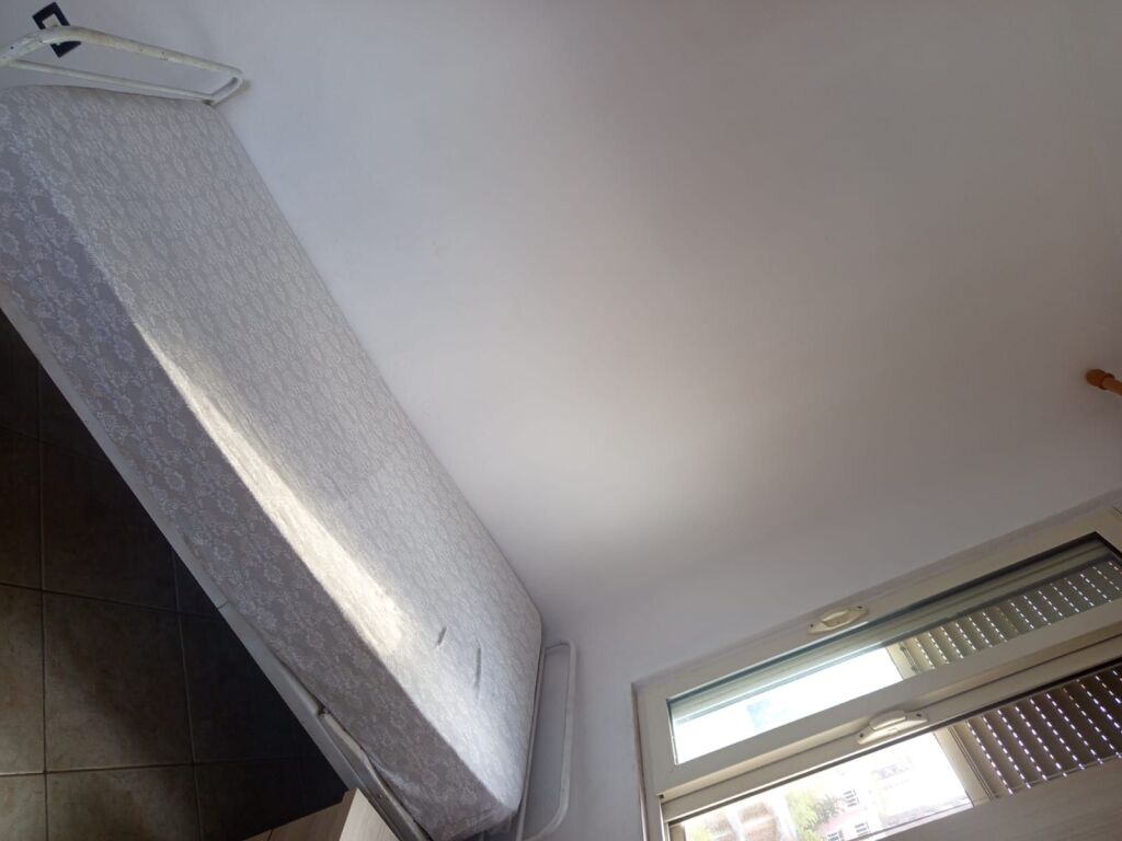 APARTAMENT 1+1. 30000 LEKE.RRUGA 5 MAJI