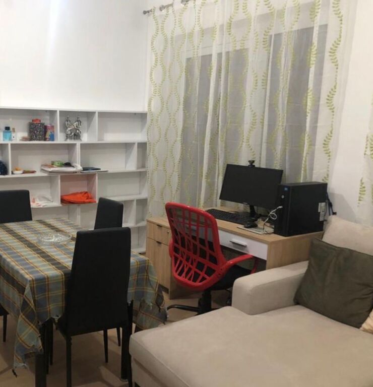 Ali Demi jepet apartament me qera 1+1
