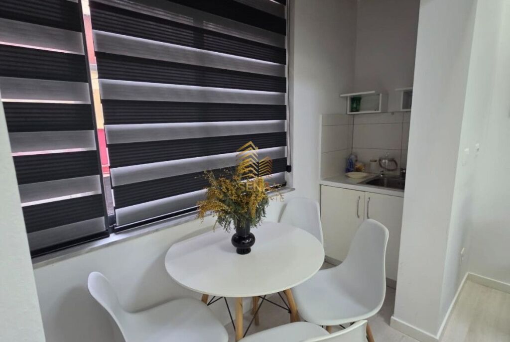 Rent, Business Premises,1+1, Ballet School, 50,000 Leke