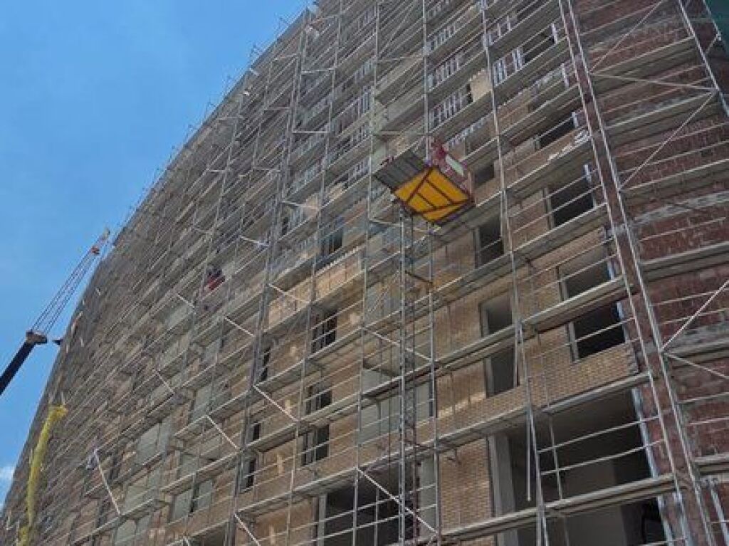 Shitet, Apartament 2+1 + 2 Poste Parkimi, Rruga "Pasho Hysa", Tregu Elektrik, Tirane.