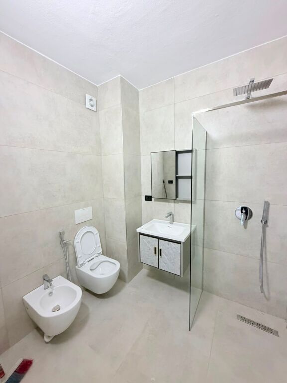 FOR SALE APARTMENT 3+1+2 NEW PORT ROAD, DURRES