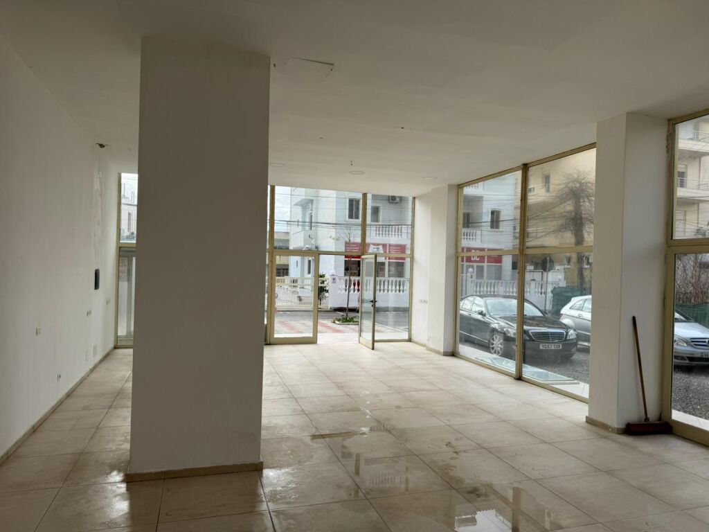 Business premises 1+1 For Rent in Plazh Hekurudha, Durrës!