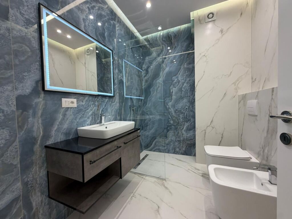 Apartament 2+1+Parking per qira tek Rruga Jordan Misja.