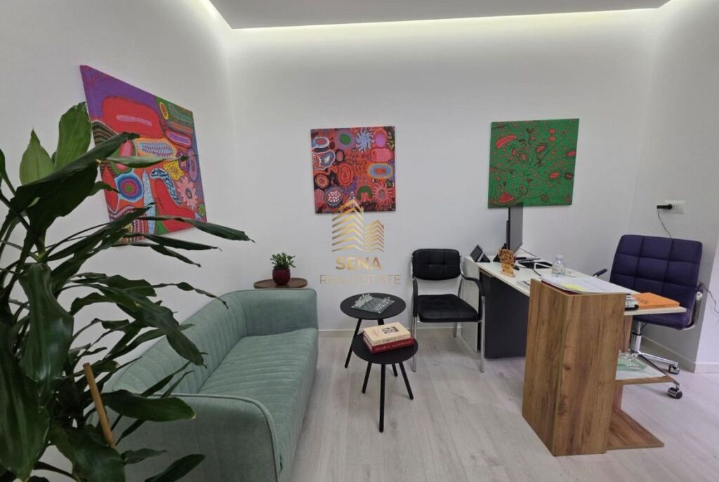 Rent, Business Premises,1+1, Ballet School, 50,000 Leke