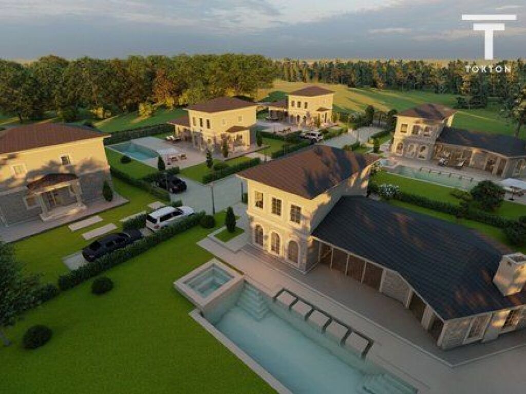 FOR SALE 2 INDIVIDUAL VILLAS WITH POOL, RIVER HILL, PETRELË