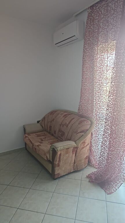Rent | Vilë 2 + 1 | Laprakë | 390 €/month
