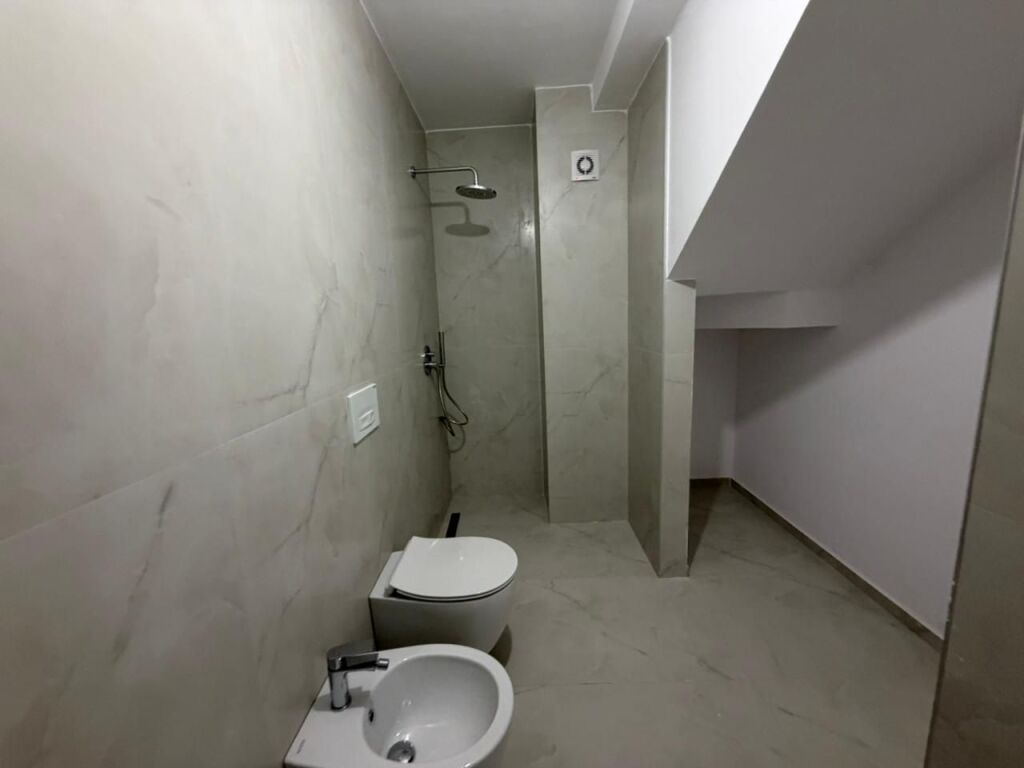 Vile 3 Kateshe per shitje  tek Aba Residence ne Sauk.
