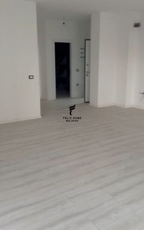 ZYRE ME QERA 126 M2 BULEVARDI RI 80.000 LEKE FH-80745