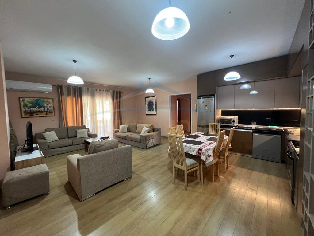Rent, Apartment 2+1+2, Zogu i Zi, Tirana.
