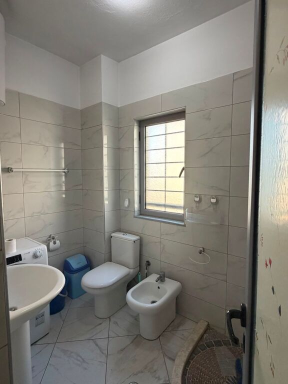 Apartament 1+1 afer vila L per 400€