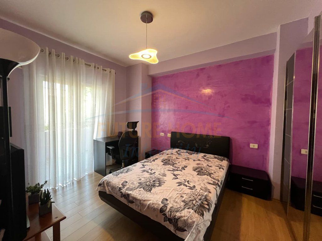 Rent, Apartment 2+1+2, Zogu i Zi, Tirana.
