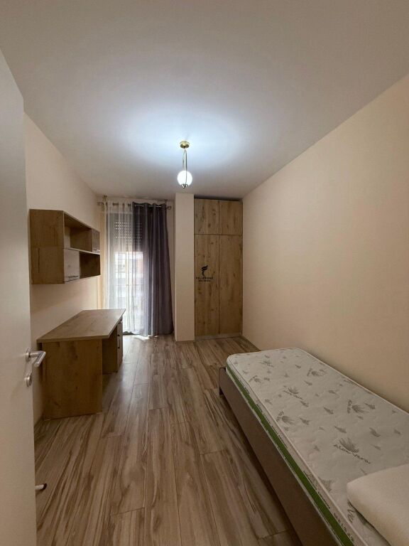 APARTAMENT ME QERA 2+1+2 DON BOSKO 750 EURO FH-80645