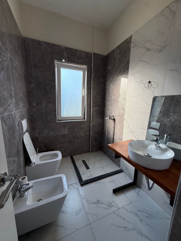 Jepet me qera apartament 1+1 ne Sauk