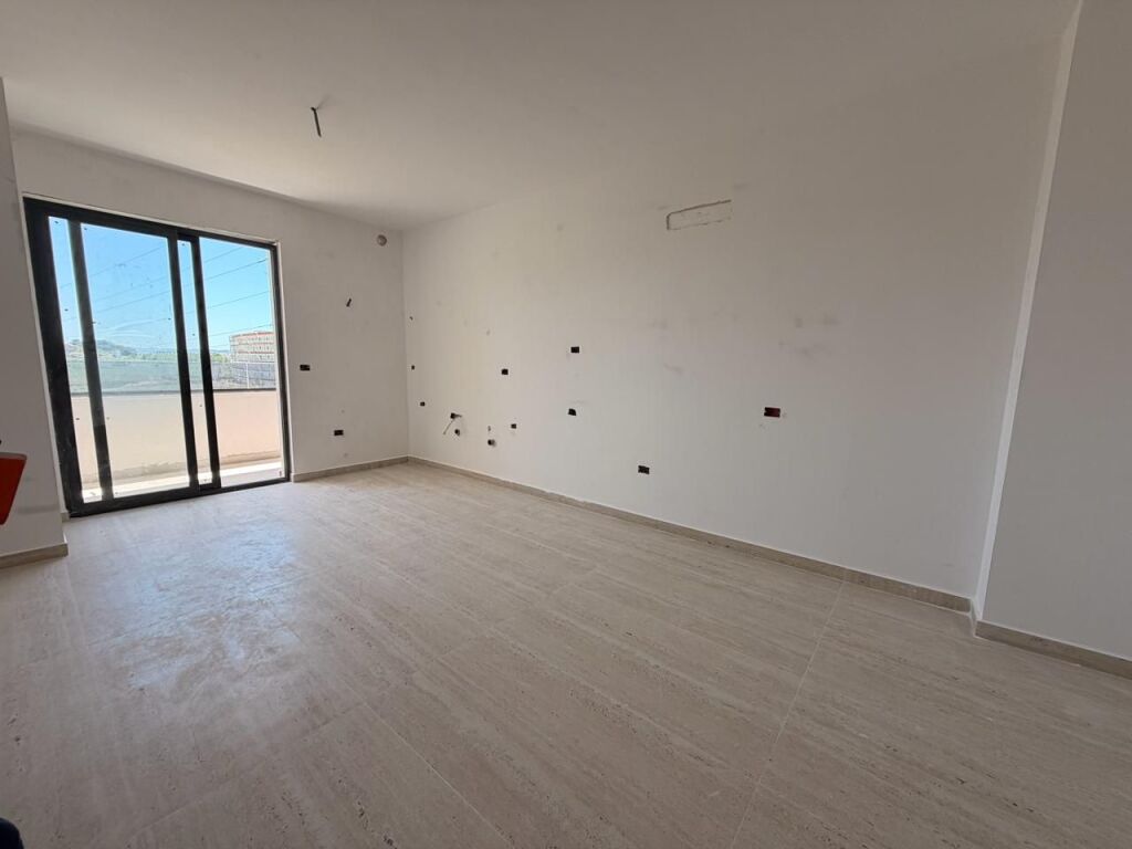 🏡 Appartamento 1+1 + Garage in Vendita a Golem