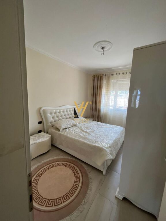 JEPET APARTAMENT 2+1+ BLK ME QERA TE KOPSHTI BOTANIK 50.000 LEKE