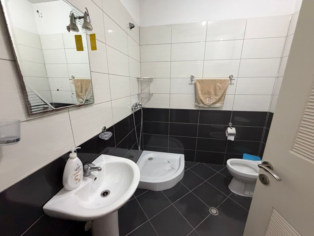 2+1,te raifaizen astir,450 mije leke