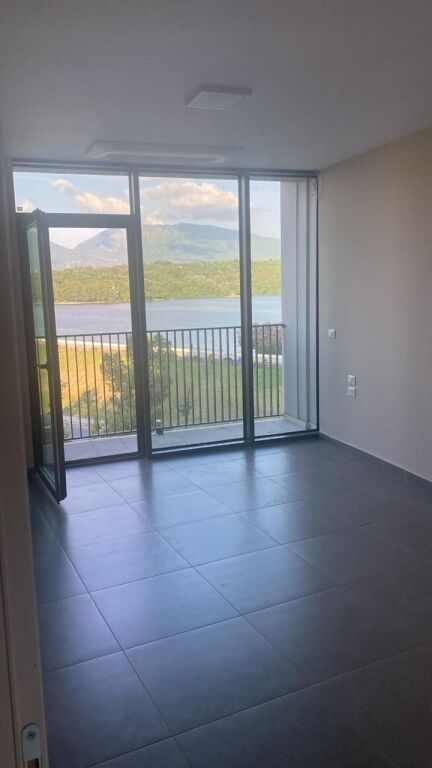 🏢✨ OFFICE SPACE FOR RENT IN LAKE VIEW RESIDENCE, TIRANA ✨🏢