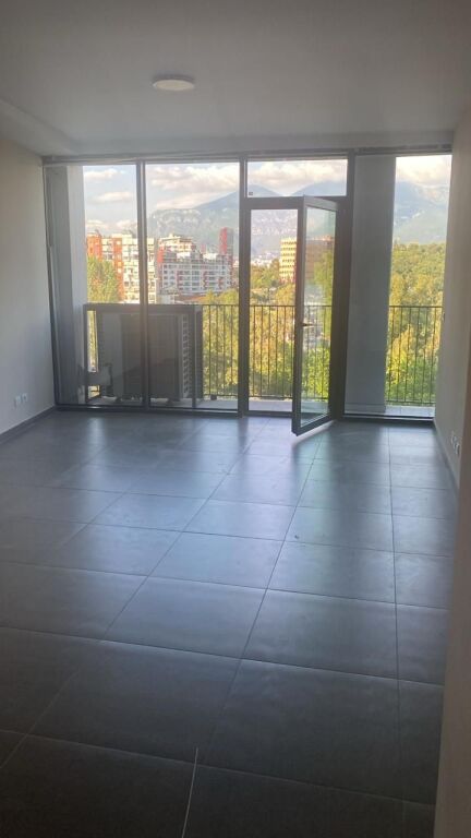🏢✨ OFFICE SPACE FOR RENT IN LAKE VIEW RESIDENCE, TIRANA ✨🏢