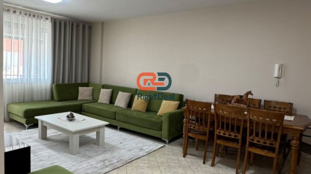 All'incrocio di 21 Dhjetori, dietro il Bar Oslo, Appartamento 2+1 in affitto, con posizione ideale!!!