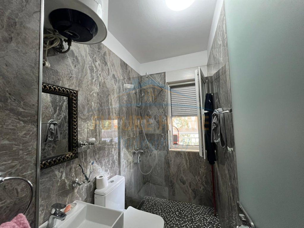In vendita, Appartamento 2+1+2+Veranda, Lago Secco, Tirana. 283.000 €