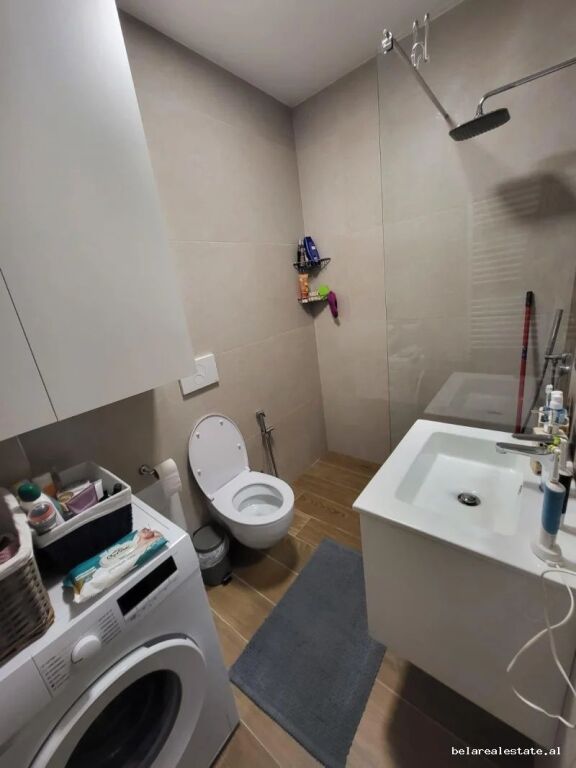 Apartament Per Shitje 1+1 Tek Tregu Elektrik (ID B110601) Tirane